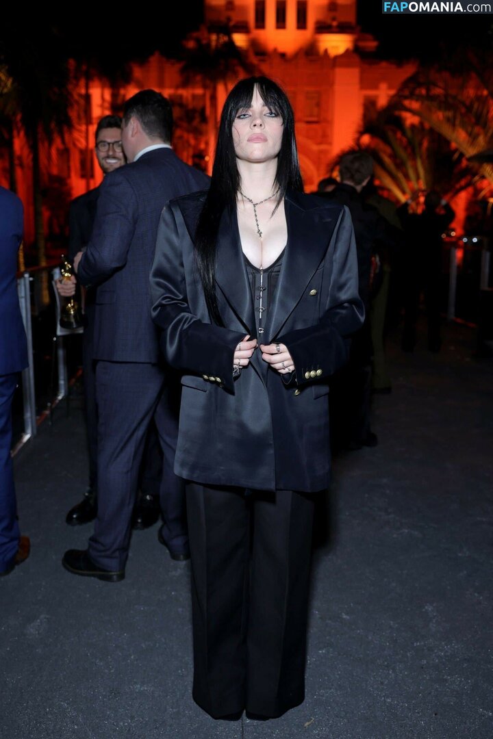 Billie Eilish / Fake / billeeilish / billieeilish Обнажённый OnlyFans  Утёкшее фото #342