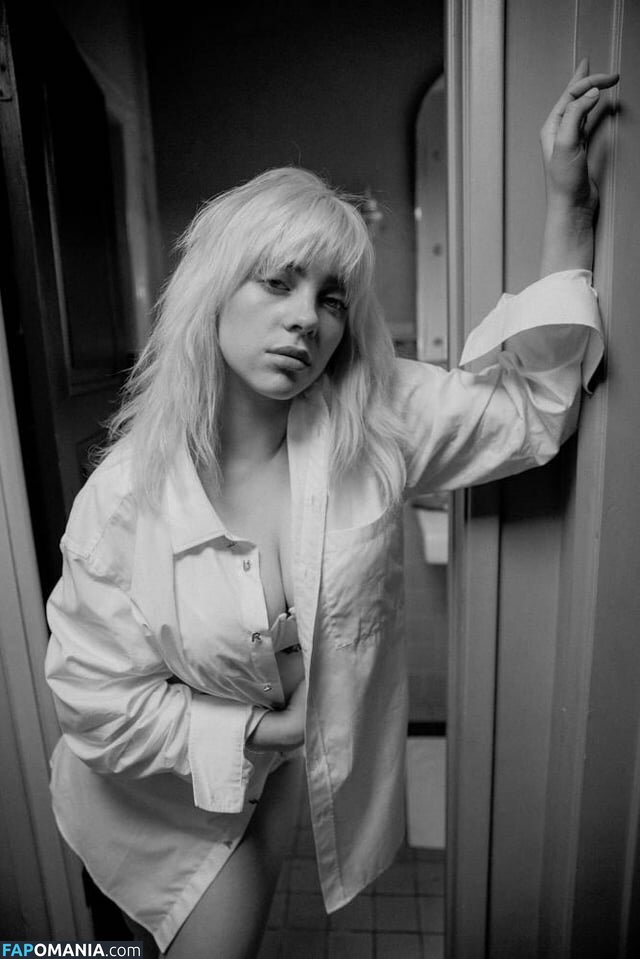 Billie Eilish / Fake / billeeilish / billieeilish Обнажённый OnlyFans  Утёкшее фото #786