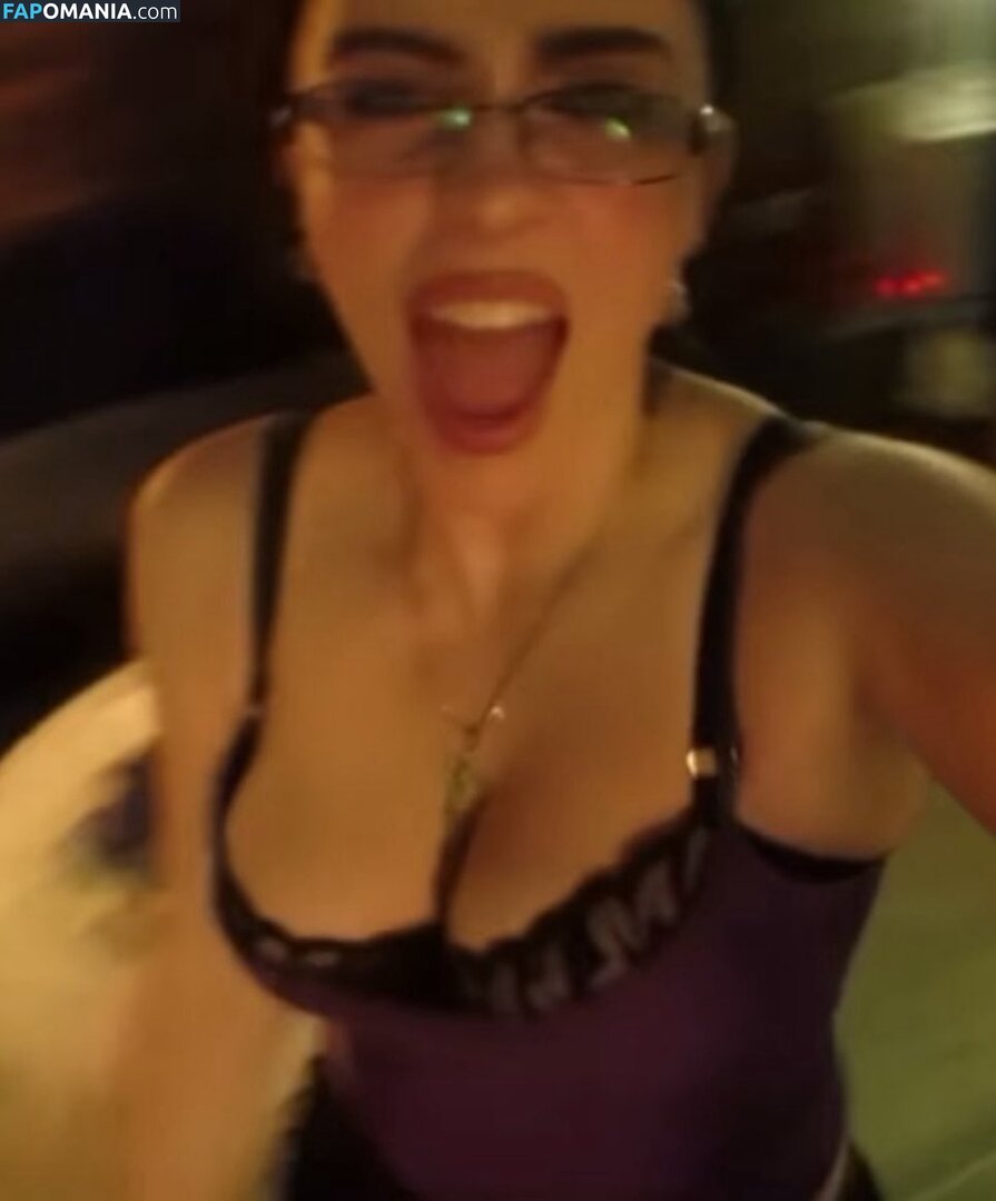 Billie Eilish / Fake / billeeilish / billieeilish Обнажённый OnlyFans  Утёкшее фото #2230