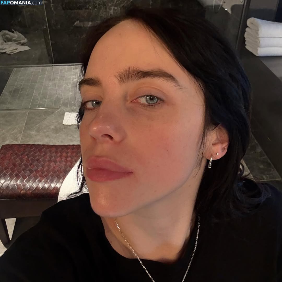 Billie Eilish / Fake / billeeilish / billieeilish Обнажённый OnlyFans  Утёкшее фото #2237