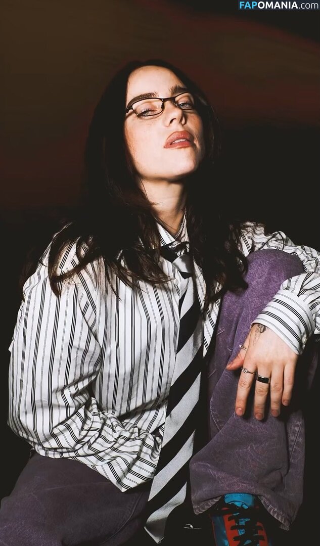 Billie Eilish / Fake / billeeilish / billieeilish Обнажённый OnlyFans  Утёкшее фото #2297