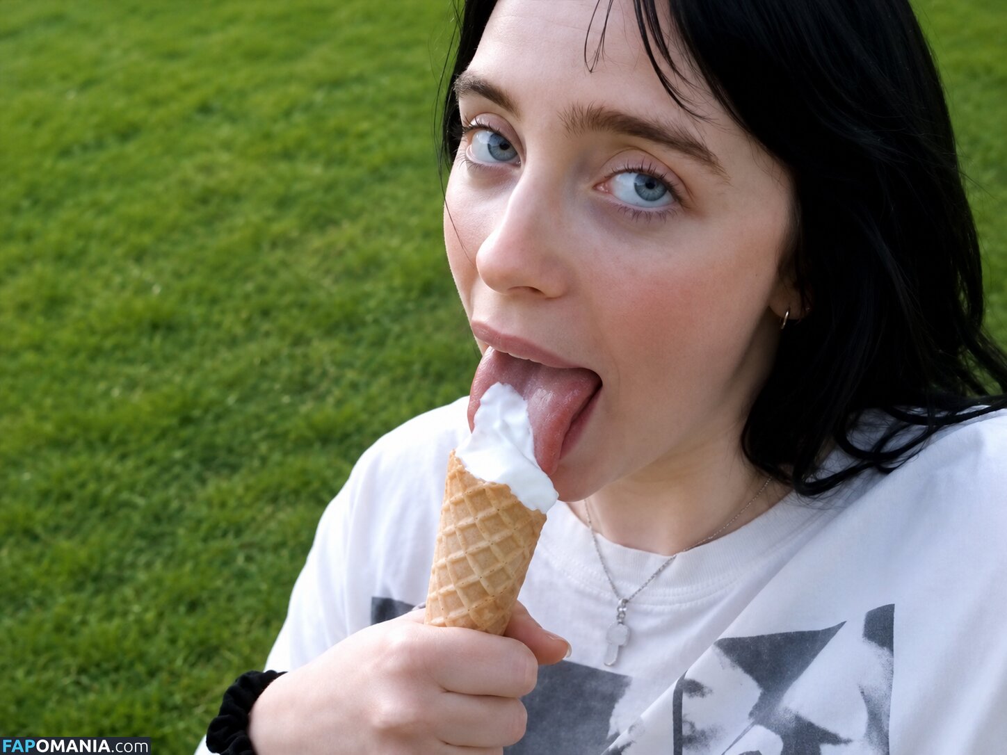 Billie Eilish / Fake / billeeilish / billieeilish Обнажённый OnlyFans  Утёкшее фото #2336