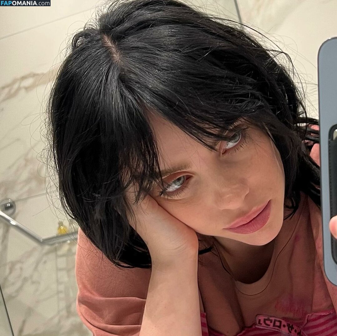 Billie Eilish / Fake / billeeilish / billieeilish Обнажённый OnlyFans  Утёкшее фото #2341