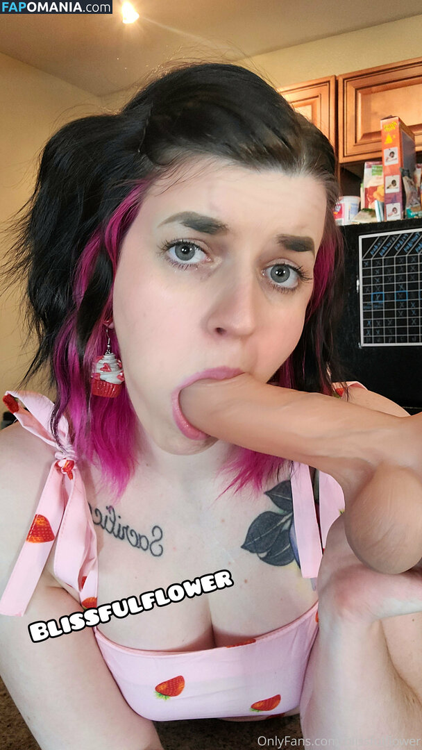 blisscatalog / nye_ohh_mee Обнажённый OnlyFans  Утёкшее фото #39