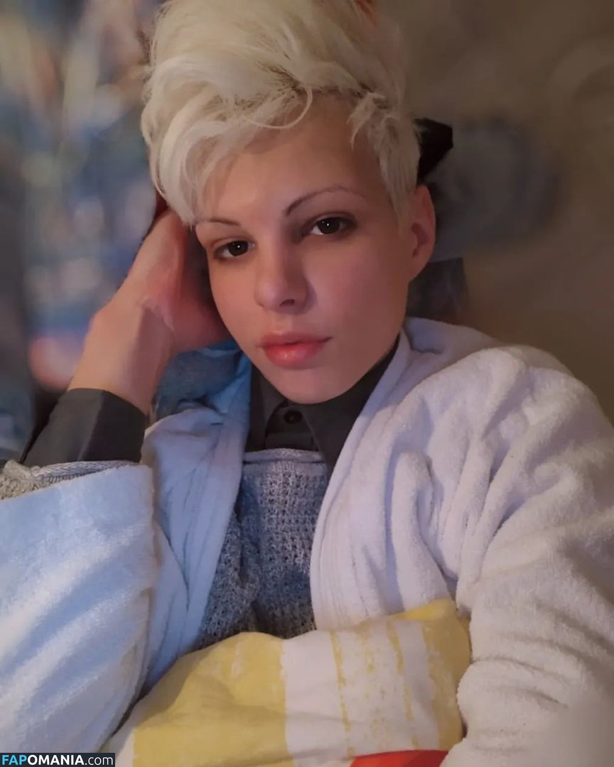 Blonditwink / blonditwink1 / femboytwink2 Обнажённый OnlyFans  Утёкшее фото #15