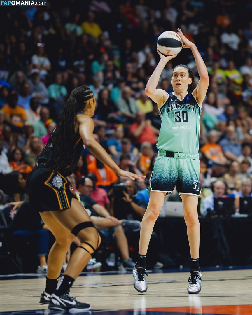 Breanna Stewart / WNBA Player / breannastewart30 Обнажённый OnlyFans  Утёкшее фото #6
