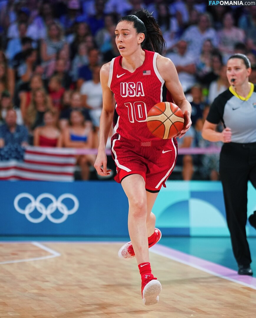 Breanna Stewart / WNBA Player / breannastewart30 Обнажённый OnlyFans  Утёкшее фото #11