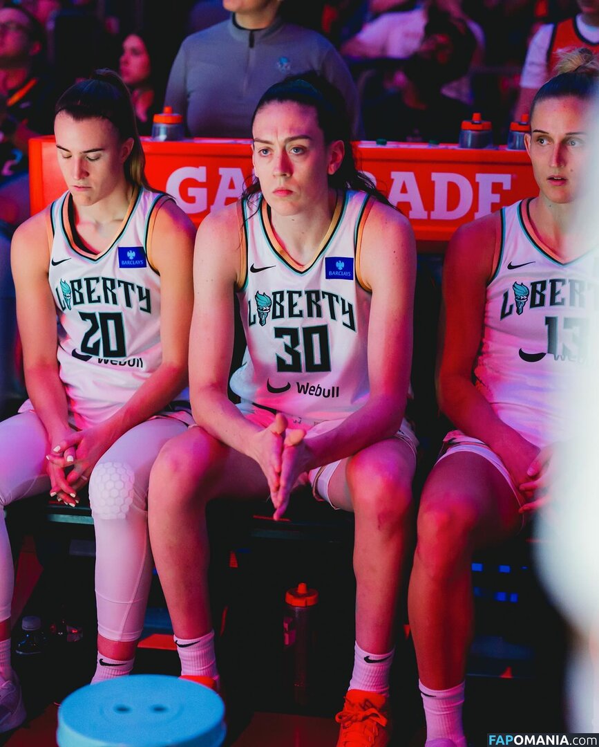 Breanna Stewart / WNBA Player / breannastewart30 Обнажённый OnlyFans  Утёкшее фото #17