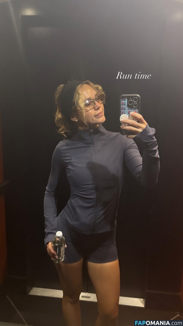 Brec Bassinger / brecbassinger Обнажённый OnlyFans  Утёкшее фото #262