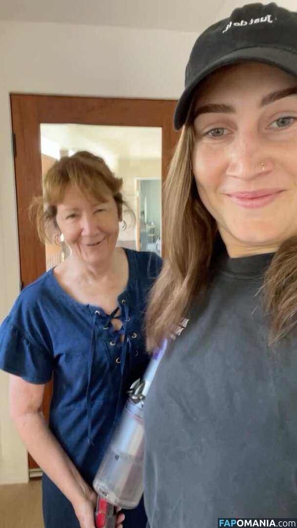 Bree Tomasel Обнажённый OnlyFans  Утёкшее фото #4