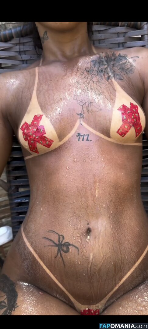 Bronzeamento Natural / biquini marquinha de fita / https: / lorynhadejery / terracodobronze / zer00um Обнажённый OnlyFans  Утёкшее фото #14