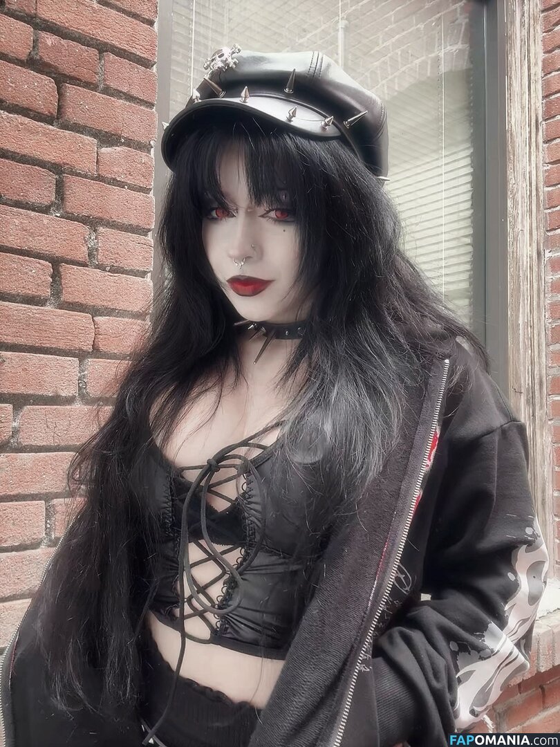 buffgothmom / xohmygoth Обнажённый OnlyFans  Утёкшее фото #14