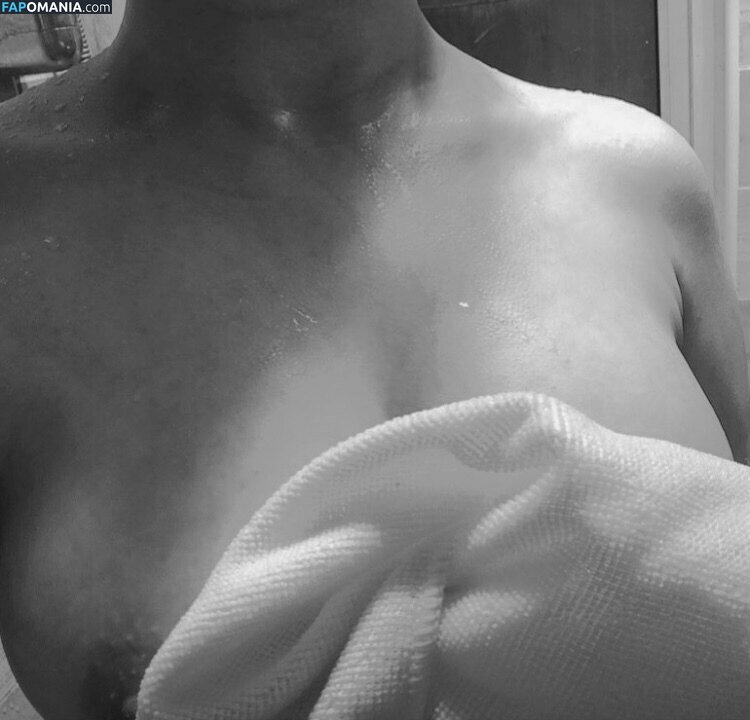 c6c4c2 / soartisticnow Обнажённый OnlyFans  Утёкшее фото #5