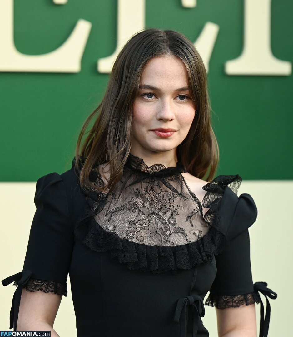 Cailee Spaeny / caileespaeny Обнажённый OnlyFans  Утёкшее фото #346