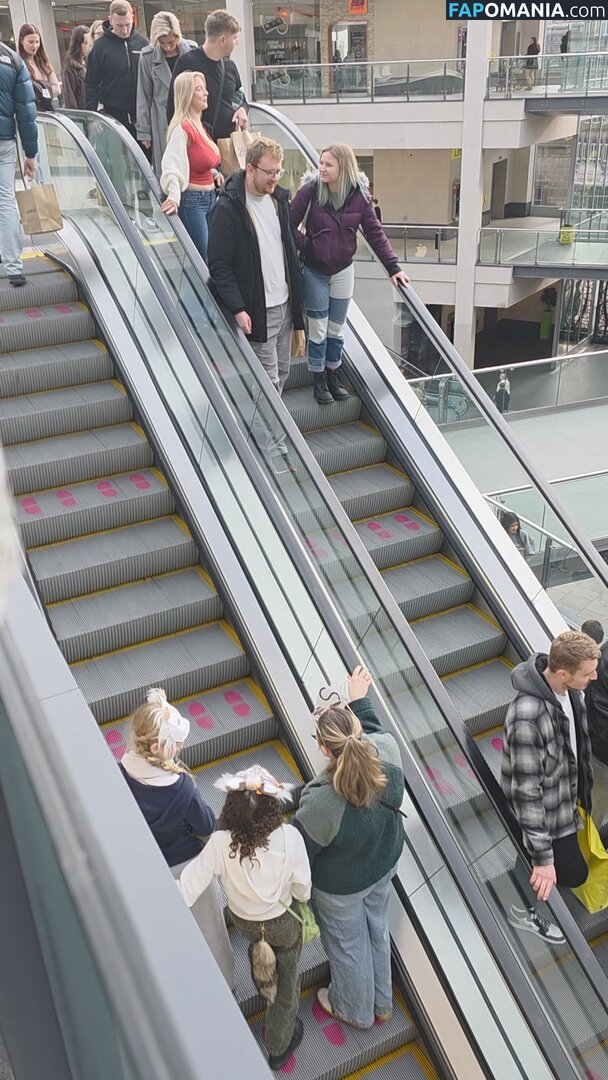 CANDID Boobs / bouncy / braless / cleavage / downblouse / jiggly Обнажённый OnlyFans  Утёкшее фото #22