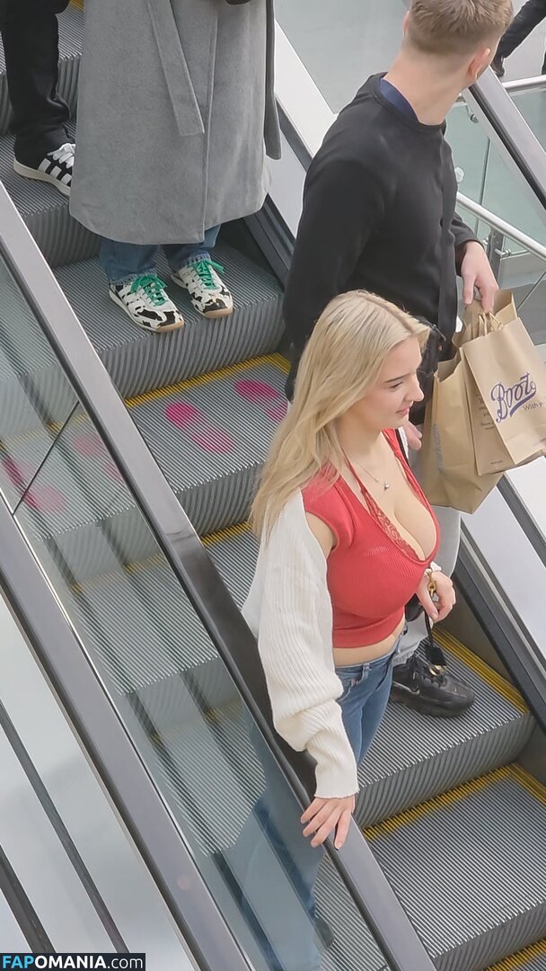 CANDID Boobs / bouncy / braless / cleavage / downblouse / jiggly Обнажённый OnlyFans  Утёкшее фото #24