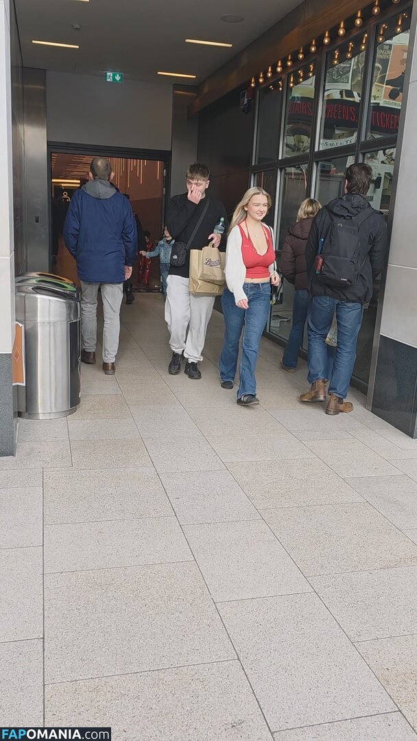 CANDID Boobs / bouncy / braless / cleavage / downblouse / jiggly Обнажённый OnlyFans  Утёкшее фото #27