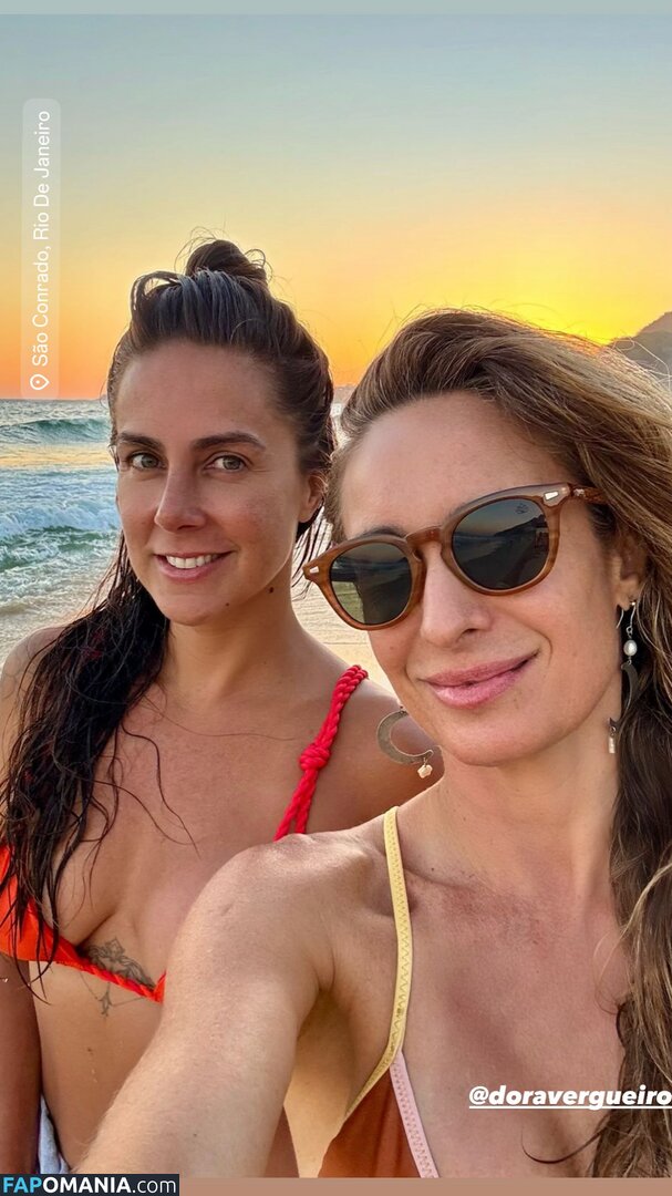 Carol Barcellos / carolbarcellos Обнажённый OnlyFans  Утёкшее фото #1