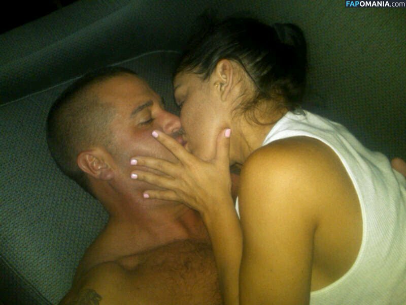 Carol / c.a.r.o.l.b / carolhot69 / carolinnx Обнажённый OnlyFans  Утёкшее фото #22