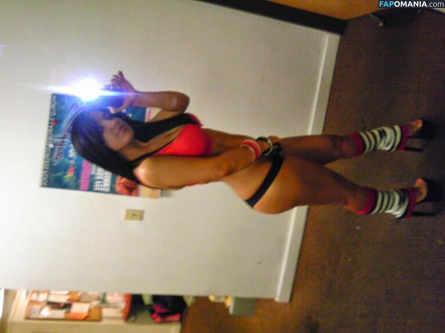 Carol / c.a.r.o.l.b / carolhot69 / carolinnx Обнажённый OnlyFans  Утёкшее фото #26