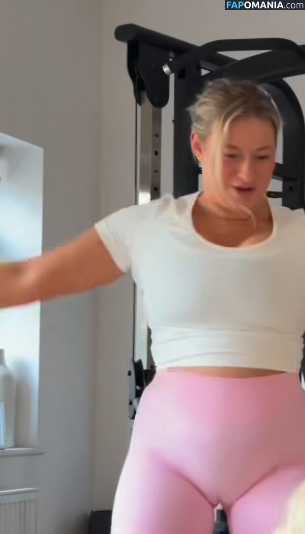 Carys Whittaker / busybeecarys / carys.whittaker Обнажённый OnlyFans  Утёкшее фото #32