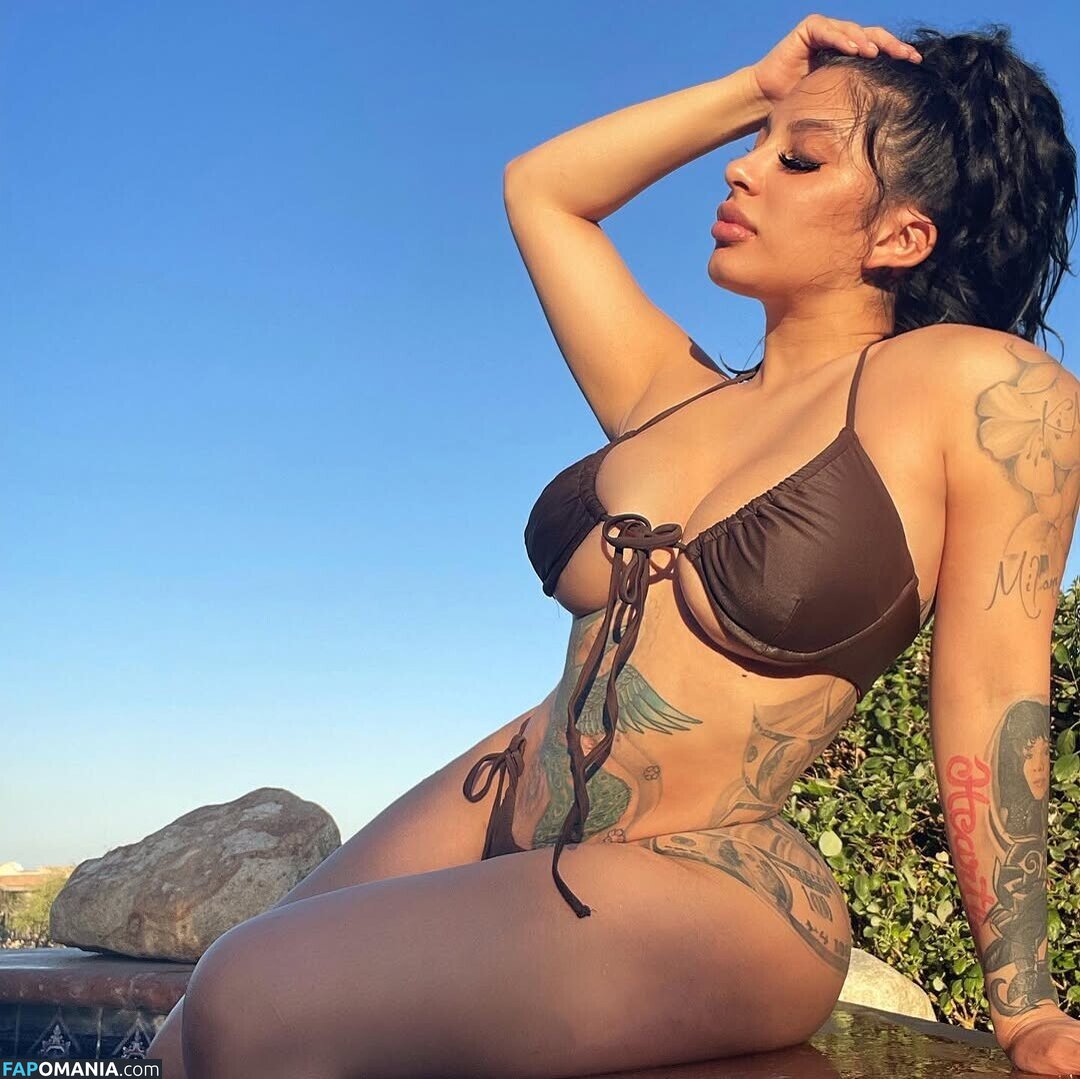 Cashmir.cc / Mirandablive / cashmir.1 / miranda2bangz Обнажённый OnlyFans  Утёкшее фото #4