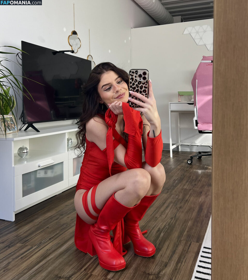 Cassiana Pozzi / cassianapozzi Обнажённый OnlyFans  Утёкшее фото #1