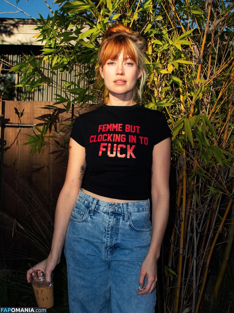 Catherine McCafferty / PrettyGay / catherine_mccaff Обнажённый OnlyFans  Утёкшее фото #1