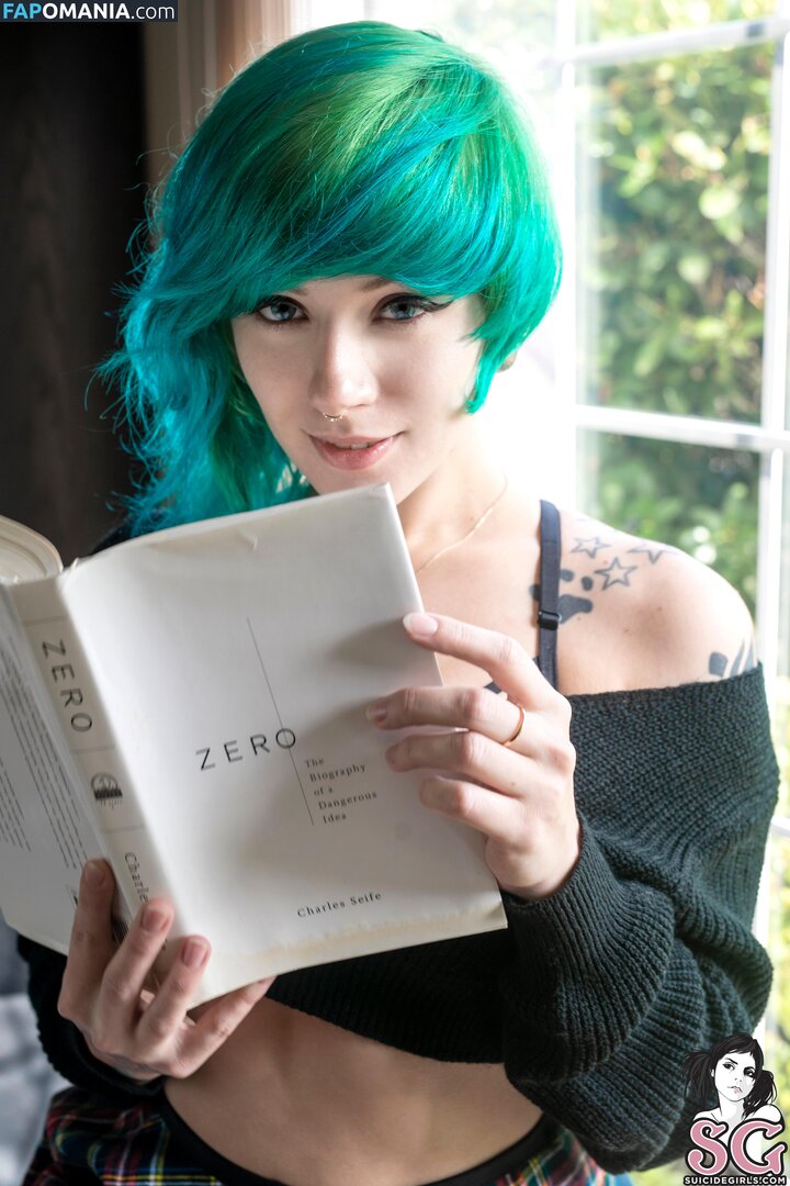 Celebi / Celebi.cos / CelebiCosplays / https: Обнажённый OnlyFans  Утёкшее фото #75