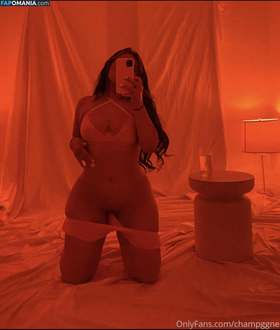 Champagne / Champggne Обнажённый OnlyFans  Утёкшее фото #2
