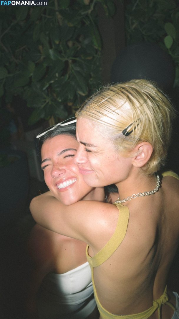 Charli D'Amelio / Charli Damelio / charlidamelio / charliesdamelio Обнажённый OnlyFans  Утёкшее фото #45