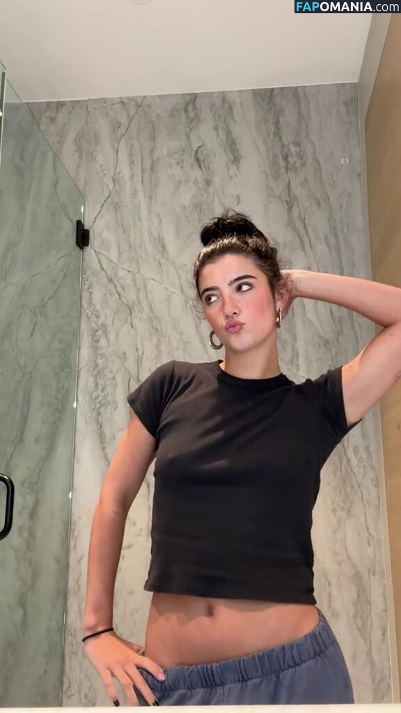 Charli D'Amelio / Charli Damelio / charlidamelio / charliesdamelio Обнажённый OnlyFans  Утёкшее фото #344