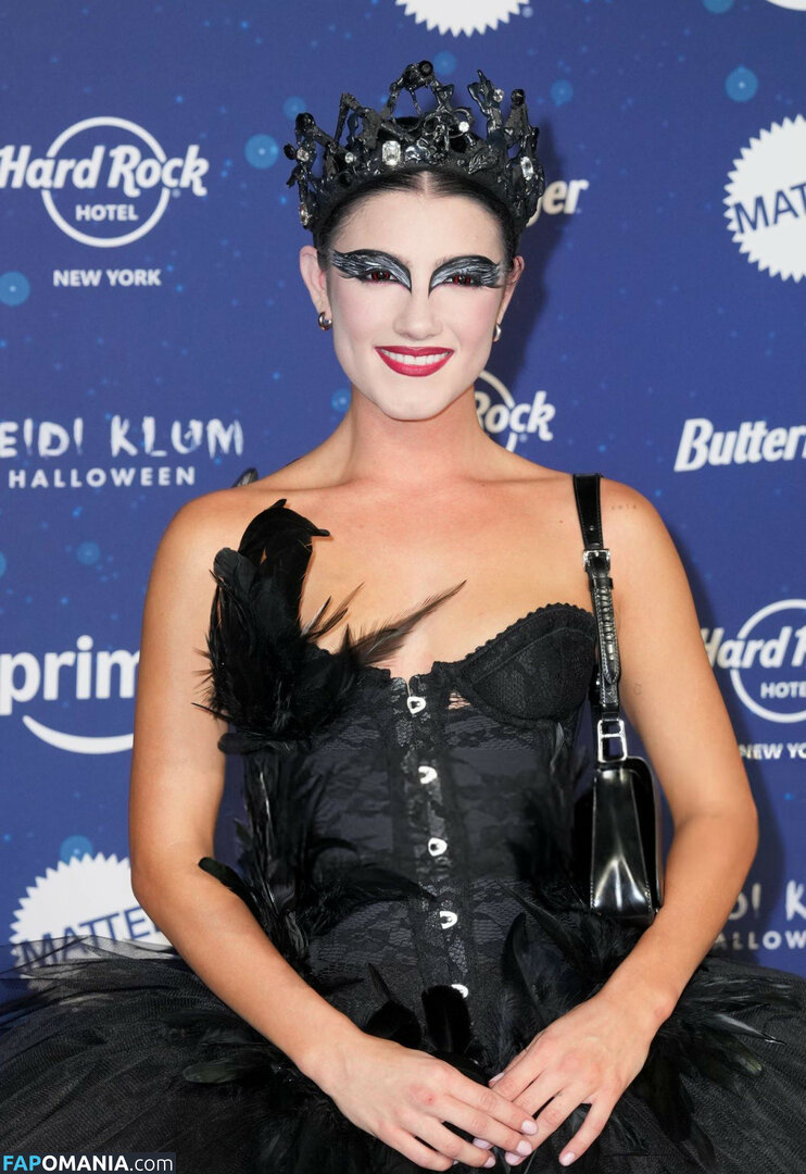 Charli D'Amelio / Charli Damelio / charlidamelio / charliesdamelio Обнажённый OnlyFans  Утёкшее фото #1497