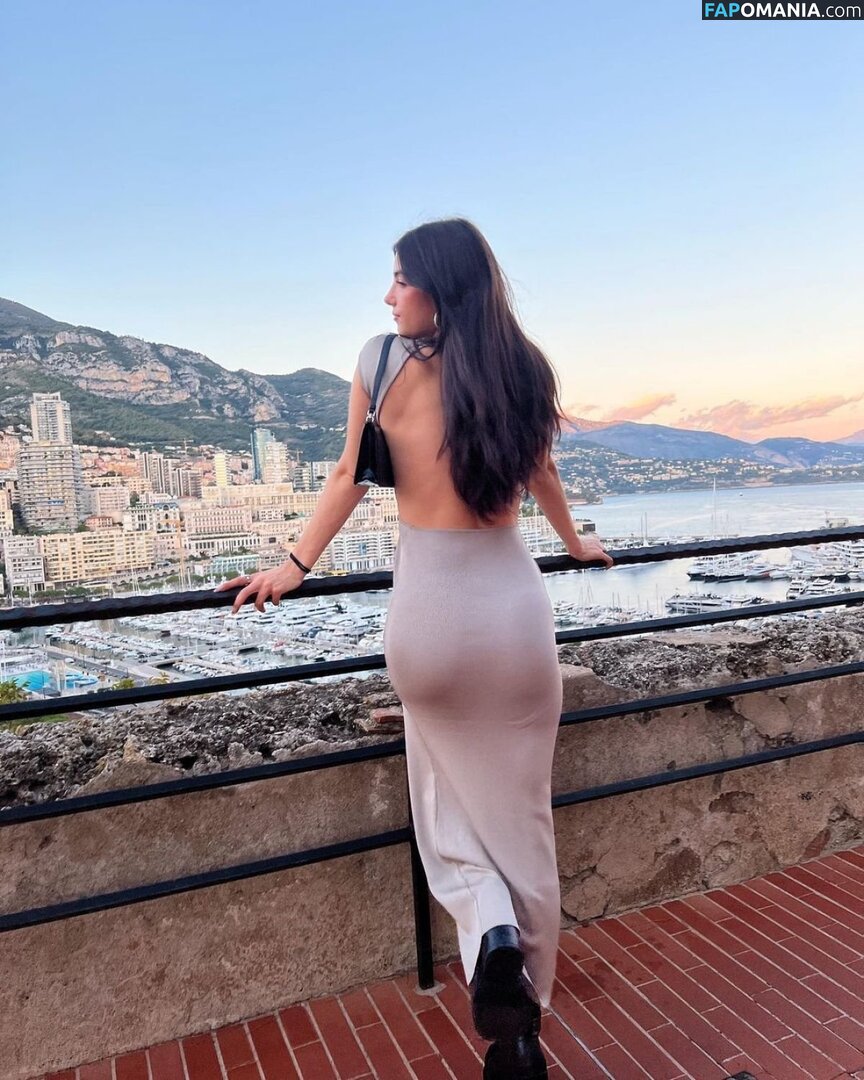 Charli D'Amelio / Charli Damelio / charlidamelio / charliesdamelio Обнажённый OnlyFans  Утёкшее фото #1562