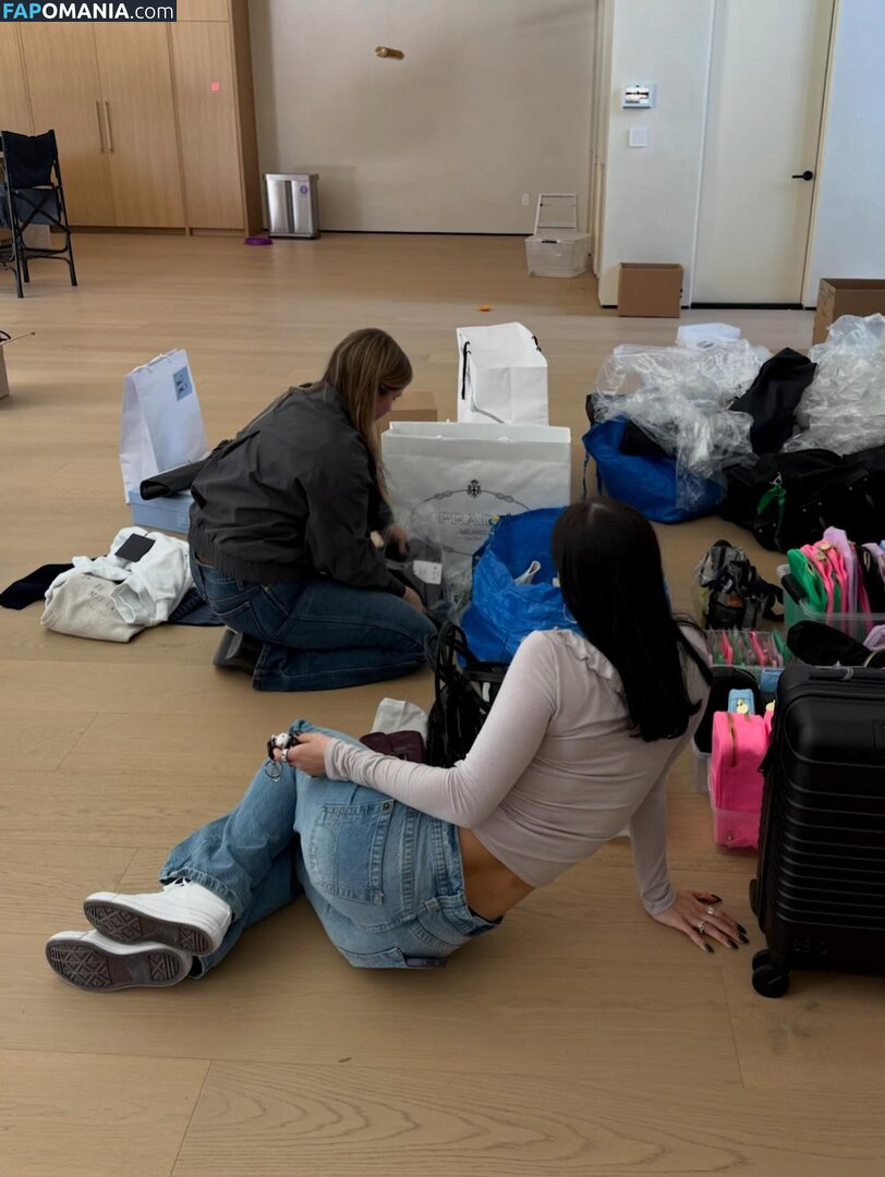 Charli D'Amelio / Charli Damelio / charlidamelio / charliesdamelio Обнажённый OnlyFans  Утёкшее фото #1614