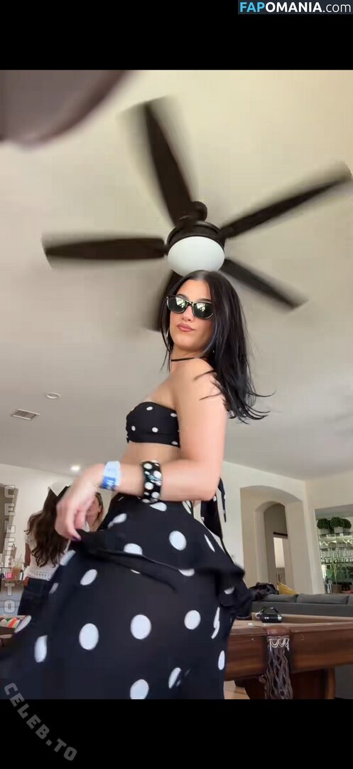 Charli D'Amelio / Charli Damelio / charlidamelio / charliesdamelio Обнажённый OnlyFans  Утёкшее фото #1662