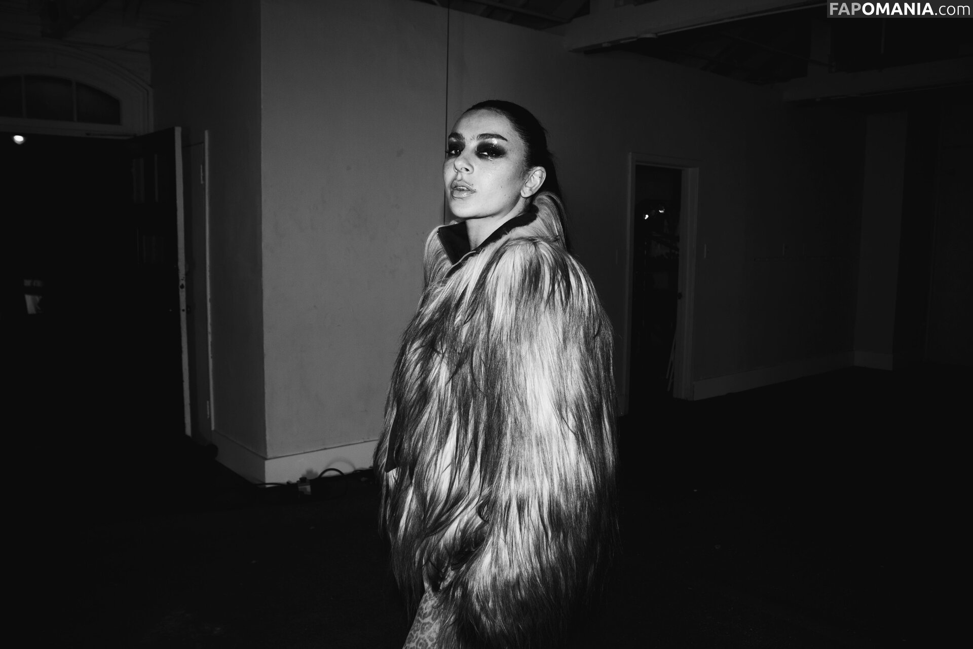 Charli XCX / charli_xcx / charlignarly / charlixcx / https: Обнажённый OnlyFans  Утёкшее фото #1280