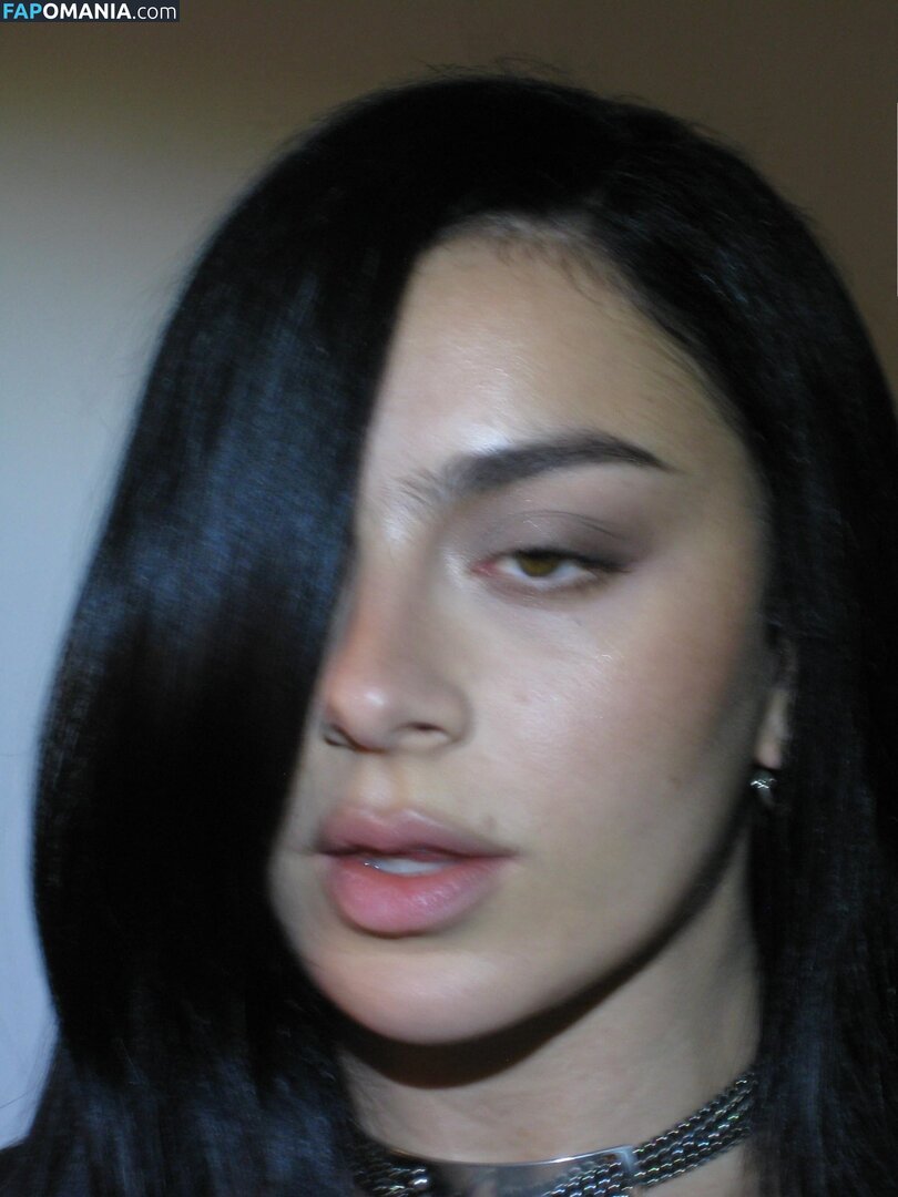 Charli XCX / charli_xcx / charlignarly / charlixcx / https: Обнажённый OnlyFans  Утёкшее фото #1294