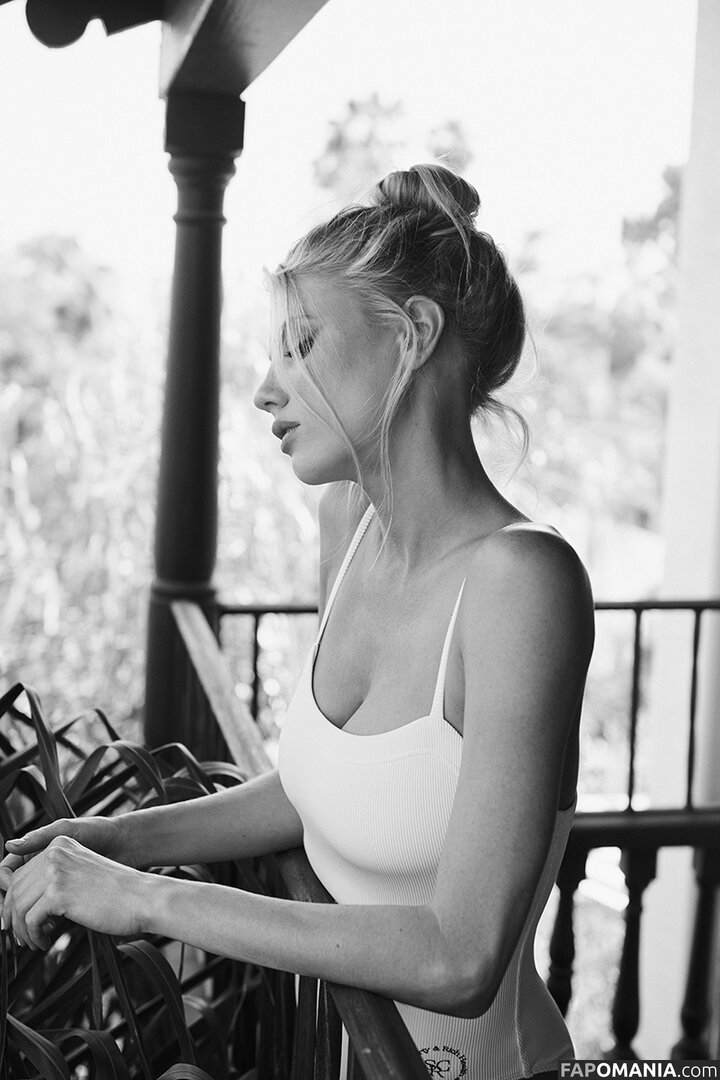Char_mck / Charlotte McKinney / charlottemckinney Обнажённый OnlyFans  Утёкшее фото #555