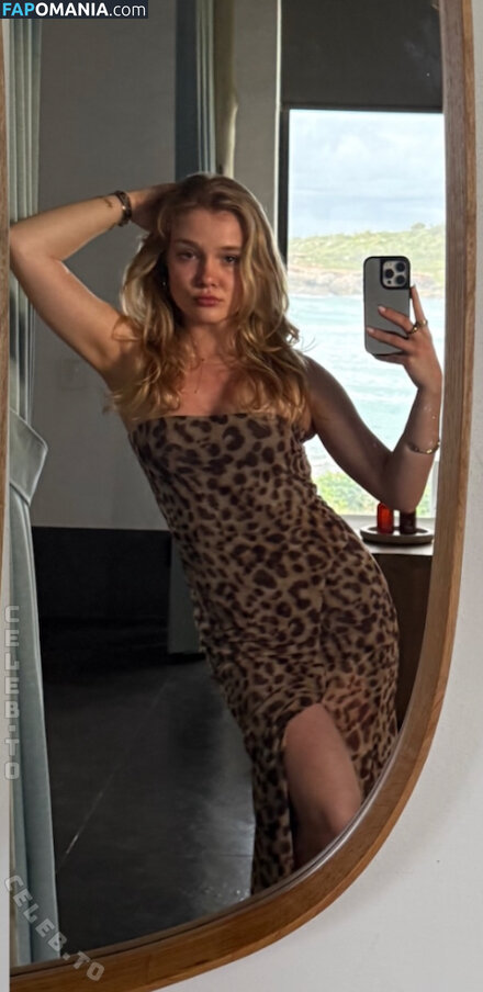 Chiara Tews / chiaratews Обнажённый OnlyFans  Утёкшее фото #2