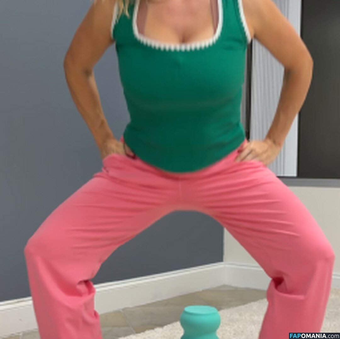 Brenda Mondragon / Chiropractor Обнажённый OnlyFans  Утёкшее фото #22