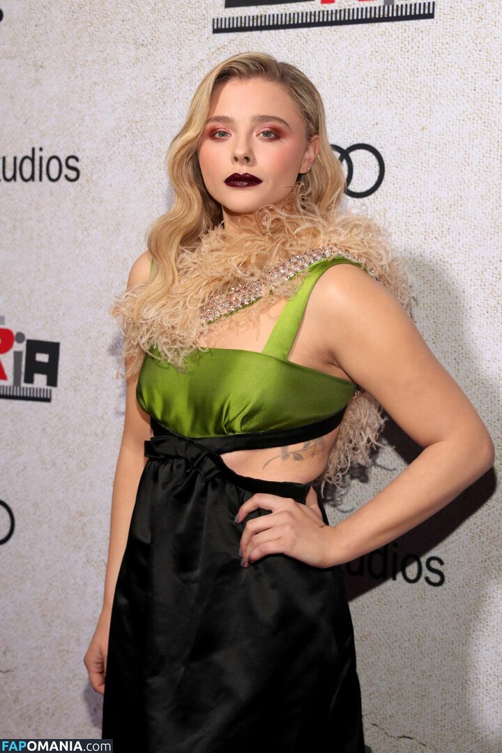 Chloë Grace Moretz / chloegmoretz / https: Обнажённый OnlyFans  Утёкшее фото #141
