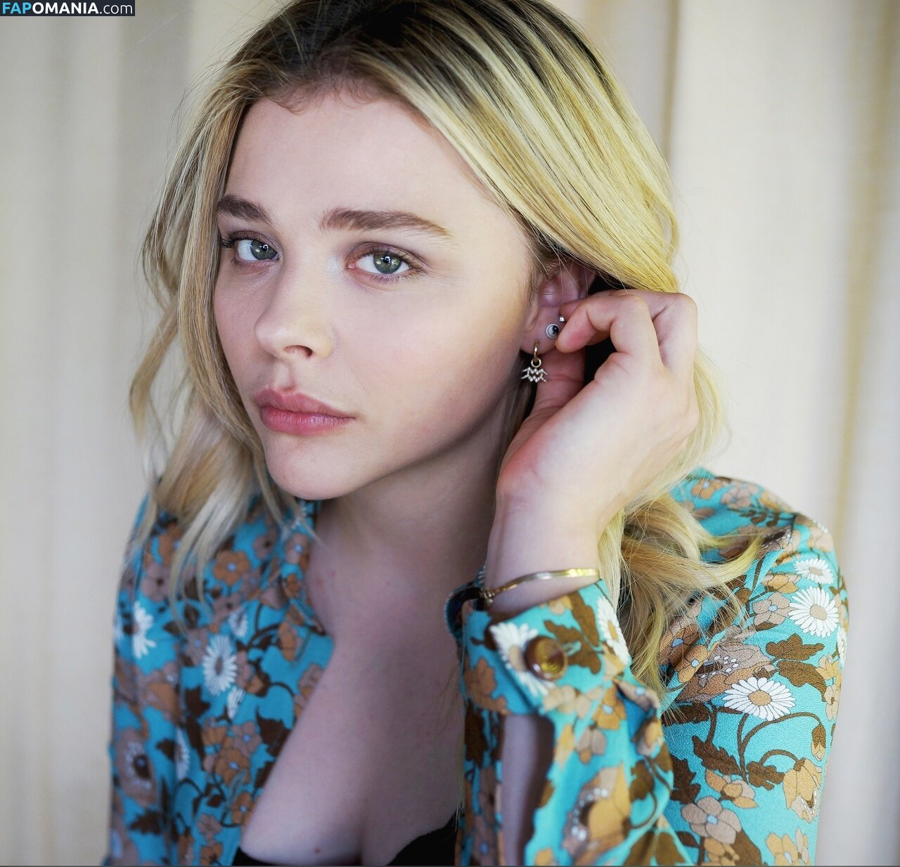 Chloë Grace Moretz / chloegmoretz / https: Обнажённый OnlyFans  Утёкшее фото #597