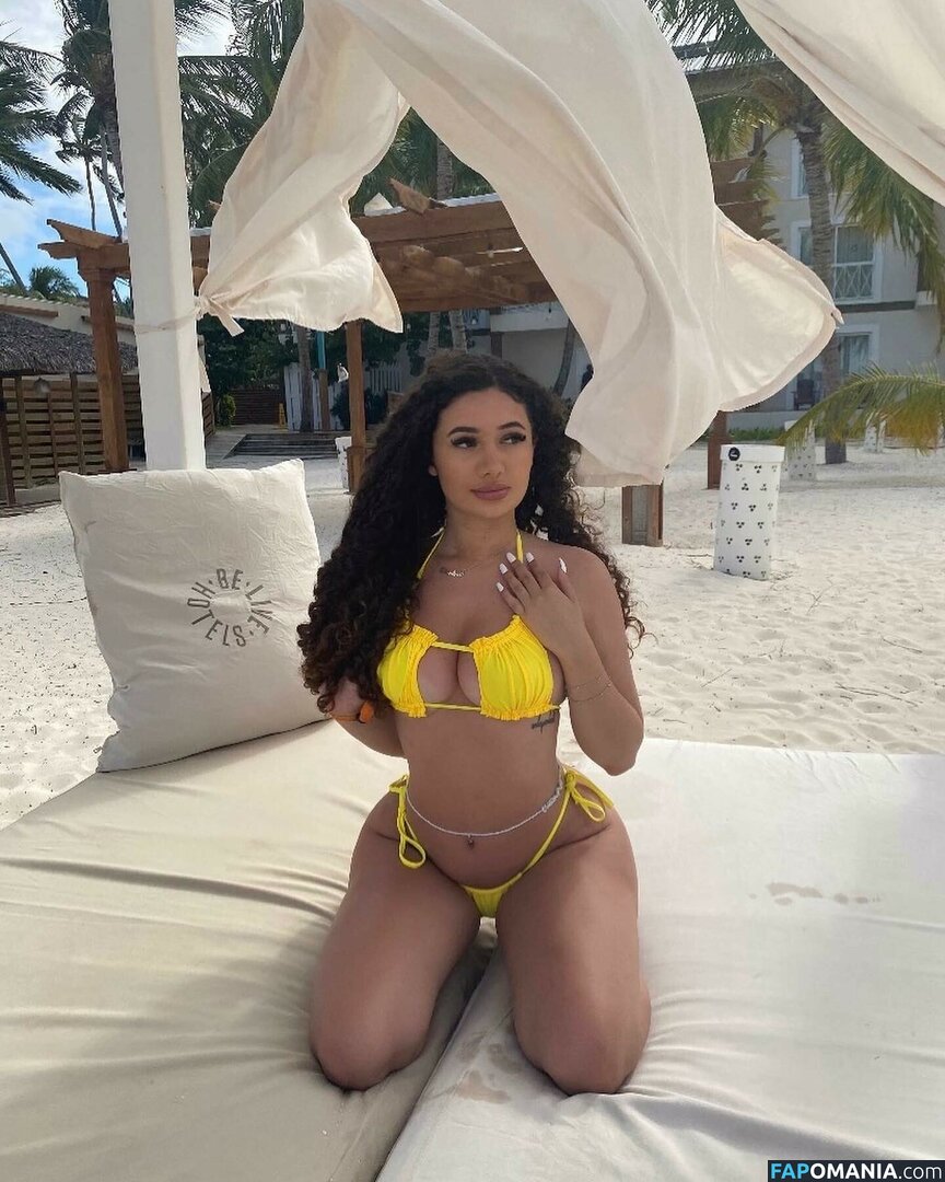 Christina April Amaral / aprilafterdarkk / christinaaamaral Обнажённый OnlyFans  Утёкшее фото #10