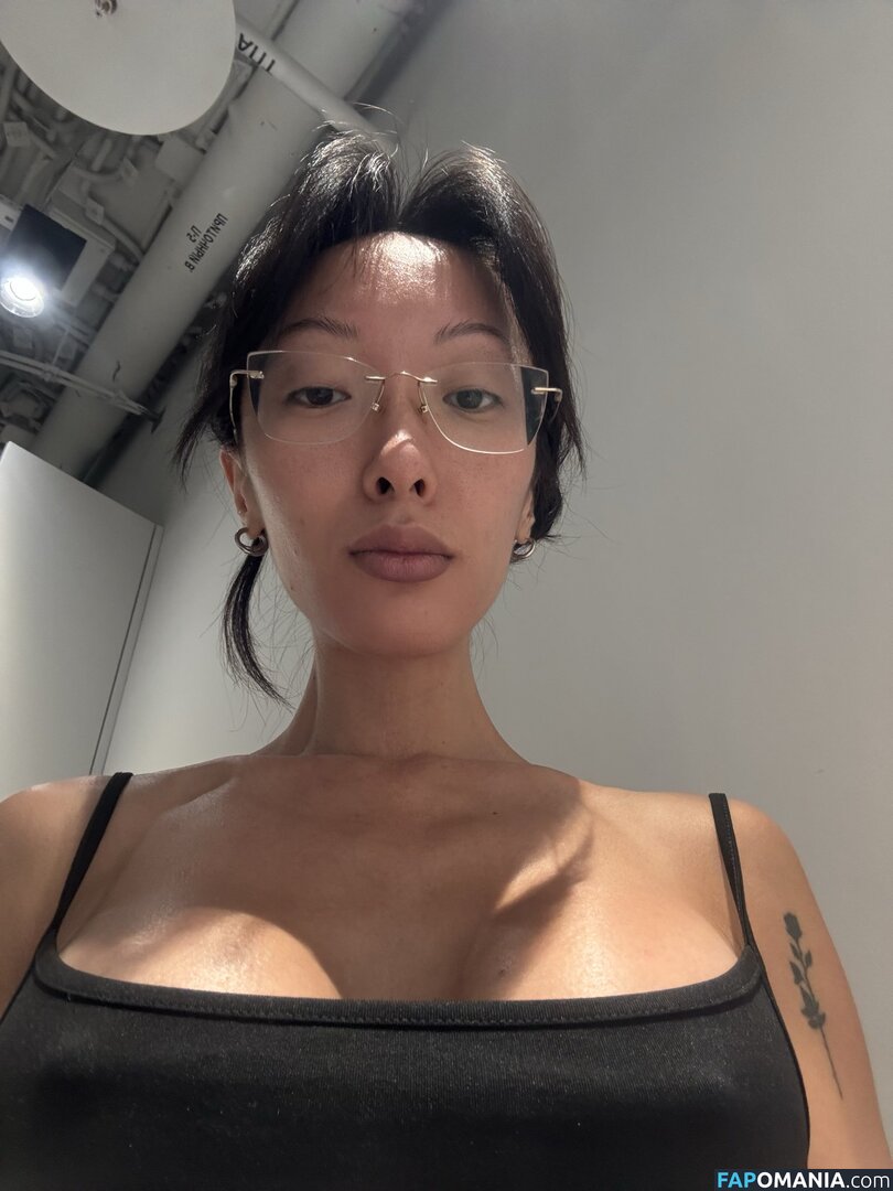 Chustfuck / https: Обнажённый OnlyFans  Утёкшее фото #1