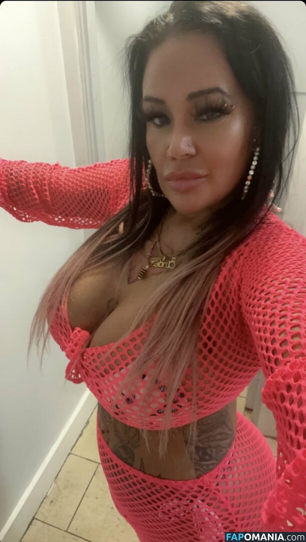 Cinders Kinrella Обнажённый OnlyFans  Утёкшее фото #2