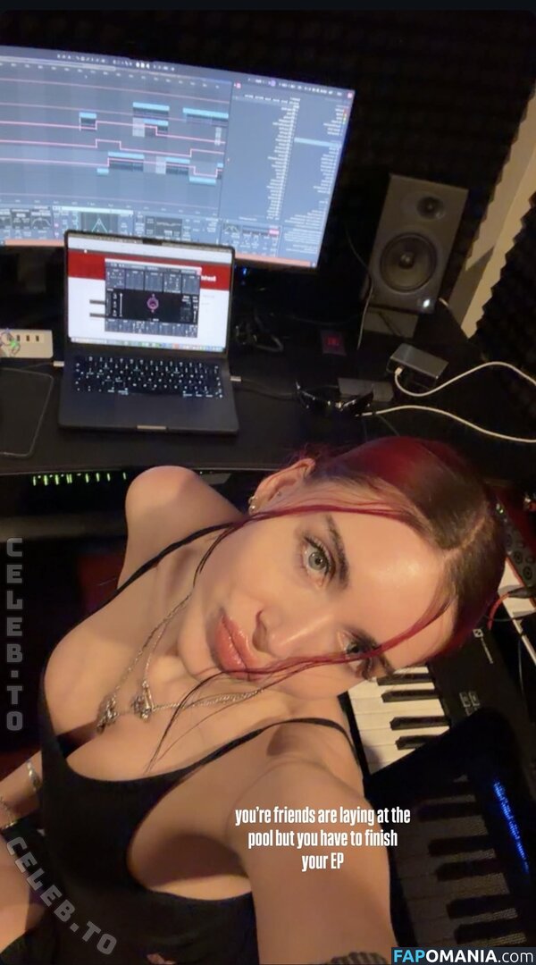 Clara Cuve / ClaraCuvéyt / clara_cuve / claracuve / cuveclara Обнажённый OnlyFans  Утёкшее фото #1