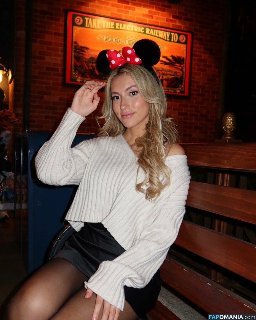 Clara Gomez / Claraatwork / claragomezz Обнажённый OnlyFans  Утёкшее фото #12