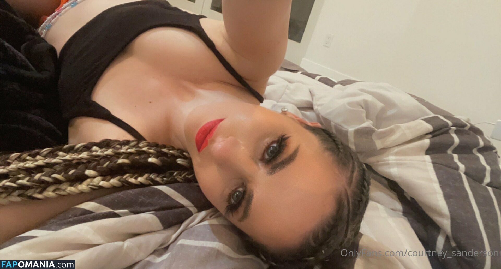 courtney_sanderson / iamcourtneysanderson Обнажённый OnlyFans  Утёкшее фото #9