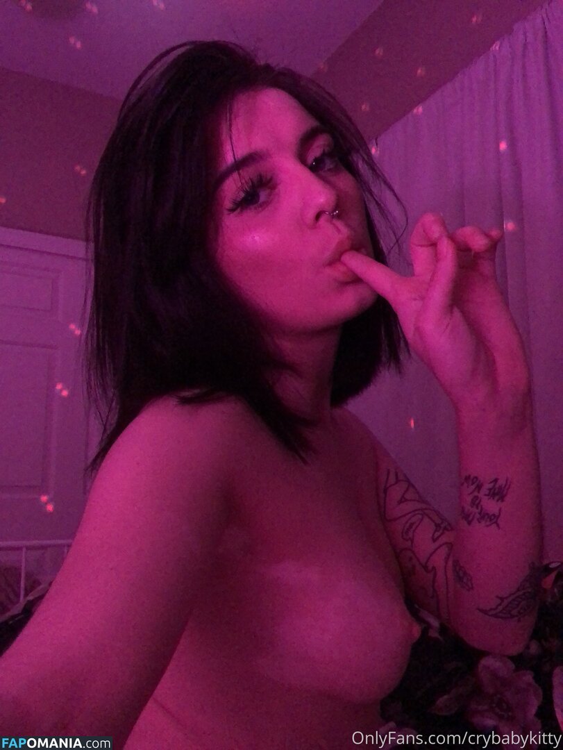 crybabykitty / crybabysmallfry / cyrbabykat / flaminhotlower / katiwana / katwinaina / sourh3ad Обнажённый OnlyFans  Утёкшее фото #9